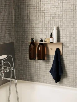 ferm LIVING Bad-Wandregal Dora aus Metall