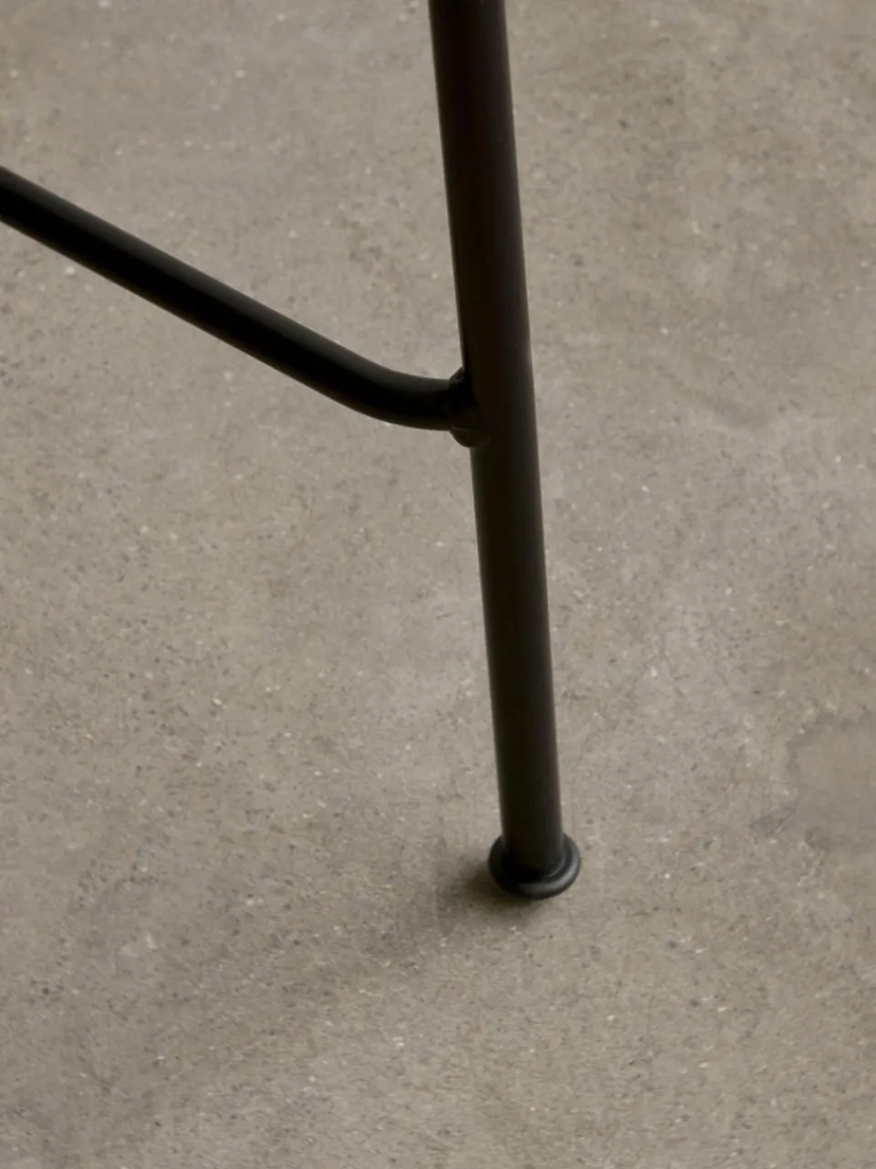 Audo Copenhagen Barstuhl Co aus Metall und Holz