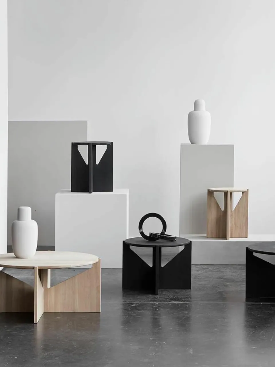 Kristina Dam Beistelltisch Future aus Eichenholz