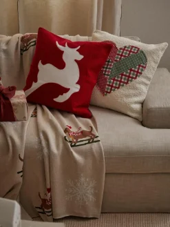 Westwing Collection Bestickte Kissenhülle Elysia mit Hirsch-Motiv