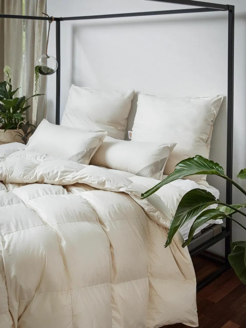 Westwing Collection Bettdecke Premium aus Bio-Daunen und Bio-Baumwolle,