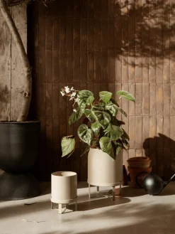 ferm LIVING Blumentopf Bau mit geriffelter Oberfläche, H 38 cm