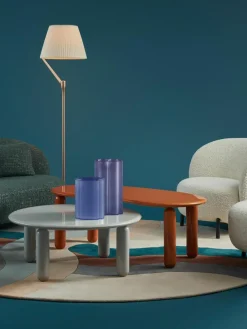 Kartell Couchtisch Undique Mas in organischer Form