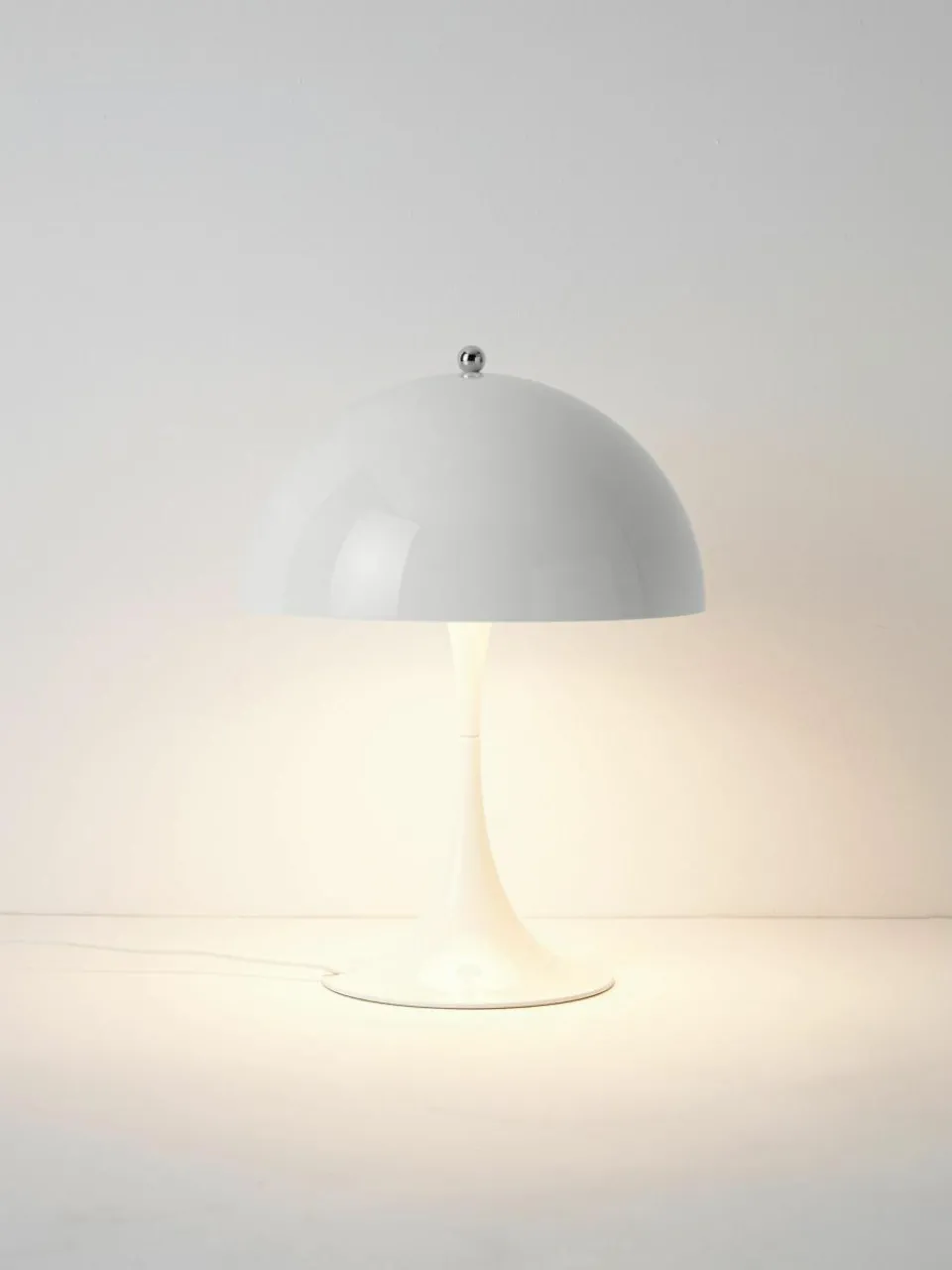Louis Poulsen Dimmbare LED-Tischlampe Panthella mit Timerfunktion, H 34 cm