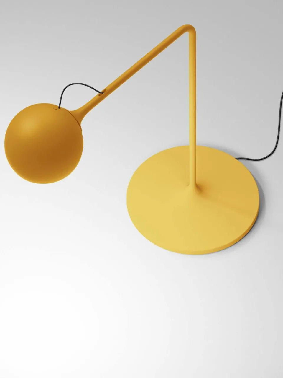 Artemide Dimmbare verstellbare LED-Schreibtischlampe Ixa