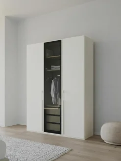 Westwing Drehtürenschrank Skat Shine mit beleuchteten Glastüren