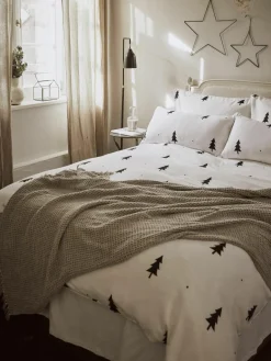 Westwing Collection Flanell-Bettdeckenbezug X-mas Tree mit weihnachtlichem Motiv