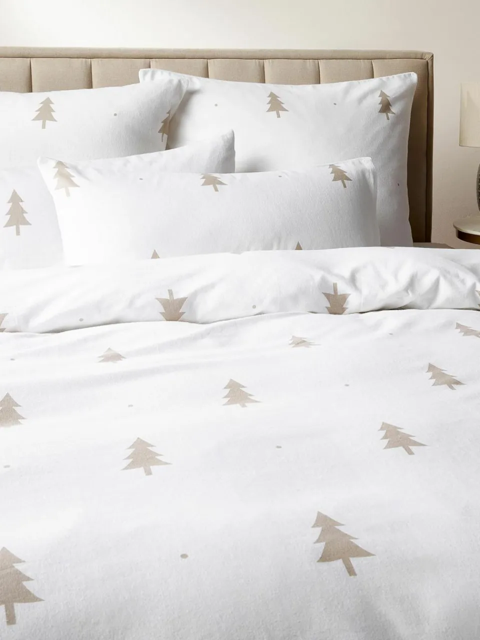 Westwing Collection Flanell-Kopfkissenbezug X-mas Tree mit weihnachtlichem Motiv