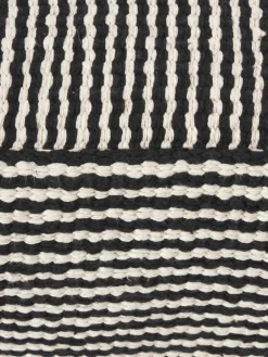 Westwing Collection Gestreiftes Baumwoll-Bodenkissen Carmelo