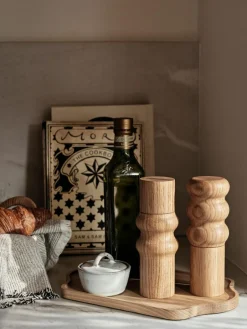 Broste Copenhagen Gewürzmühle Edgar aus Eichenholz