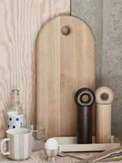 Oyoy Living Design Gewürzmühle Hoop Mill aus Eschenholz