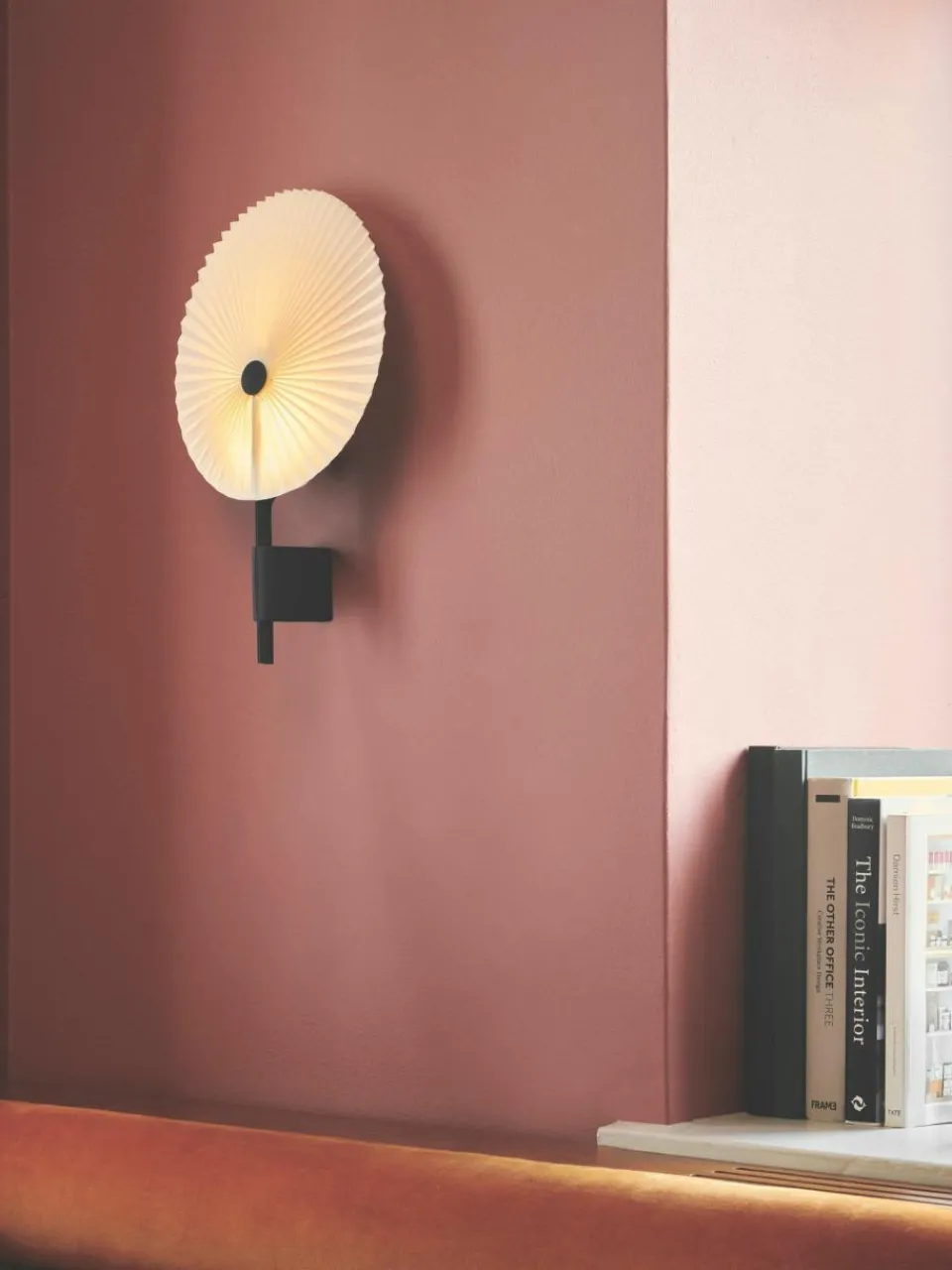 Gejst Große dimmbare LED-Wandleuchte Liris