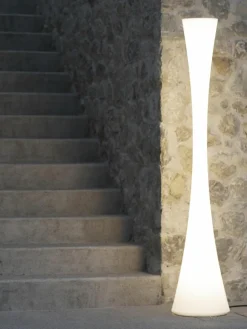 Martinelli Luce Große dimmbare Outdoor Stehlampe Biconica mit Fernbedienung