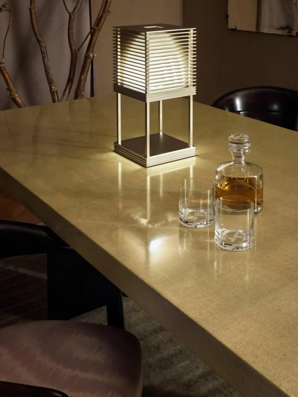 Armani Casa Große LED-Tischlampe Miya, dimmbar
