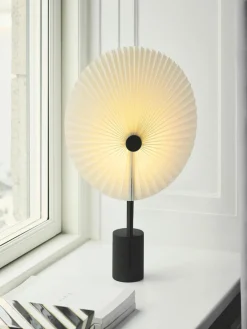 Gejst Große mobile LED-Tischlampe Liris, dimmbar