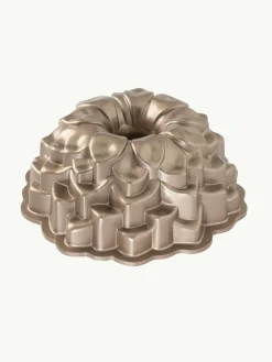 Nordic Ware Gugelhupfform Blossom mit Antihaftbeschichtung