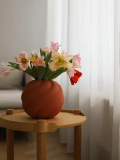 Cooee Design Handbemalte Keramik-Vase Twist Ball, H 20 cm