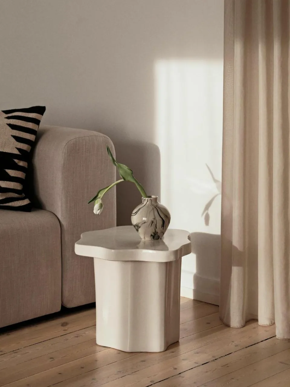 Broste Copenhagen Handbemalte Vasen Ingrid, 3er-Set