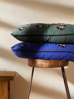 Les Ottomans Handbestickte Baumwoll-Kissenhülle Eye