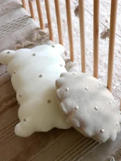 Kinder Lorena Canals Handbesticktes Baumwoll-Kuschelkissen Biscuit