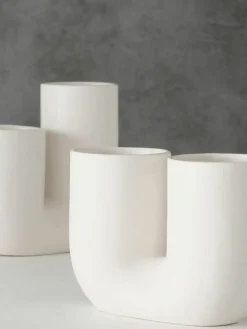 Westwing Handgefertigte Design-Vasen Filicio aus Steingut, 2er-Set