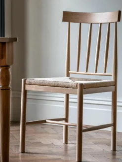 Westwing Handgefertigte Eichenholz-Stühle Eton, 2 Stück