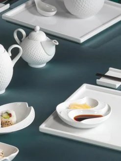 Meissen Handgefertigte Servierschale Wellenspiel Relief aus Porzellan
