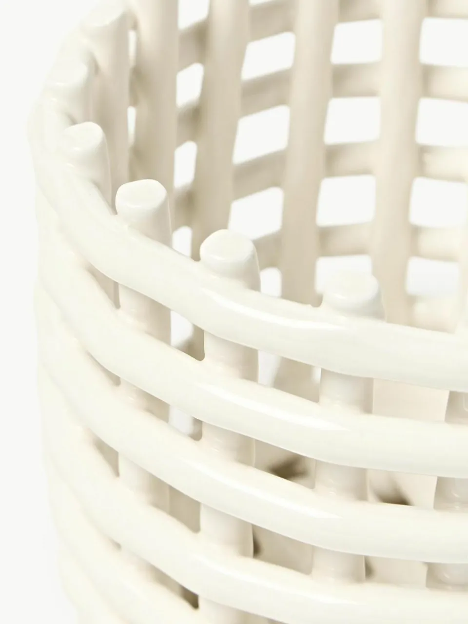 ferm LIVING Handgefertigter Aufbewahrungskorb Nalan aus Keramik, H 15 cm