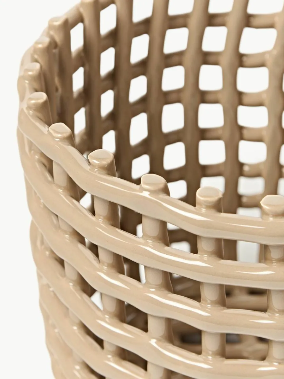 ferm LIVING Handgefertigter Aufbewahrungskorb Nalan aus Keramik, H 21 cm