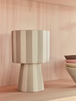 Oyoy Living Design Handgefertigter Übertopf Toppu, H 15 cm
