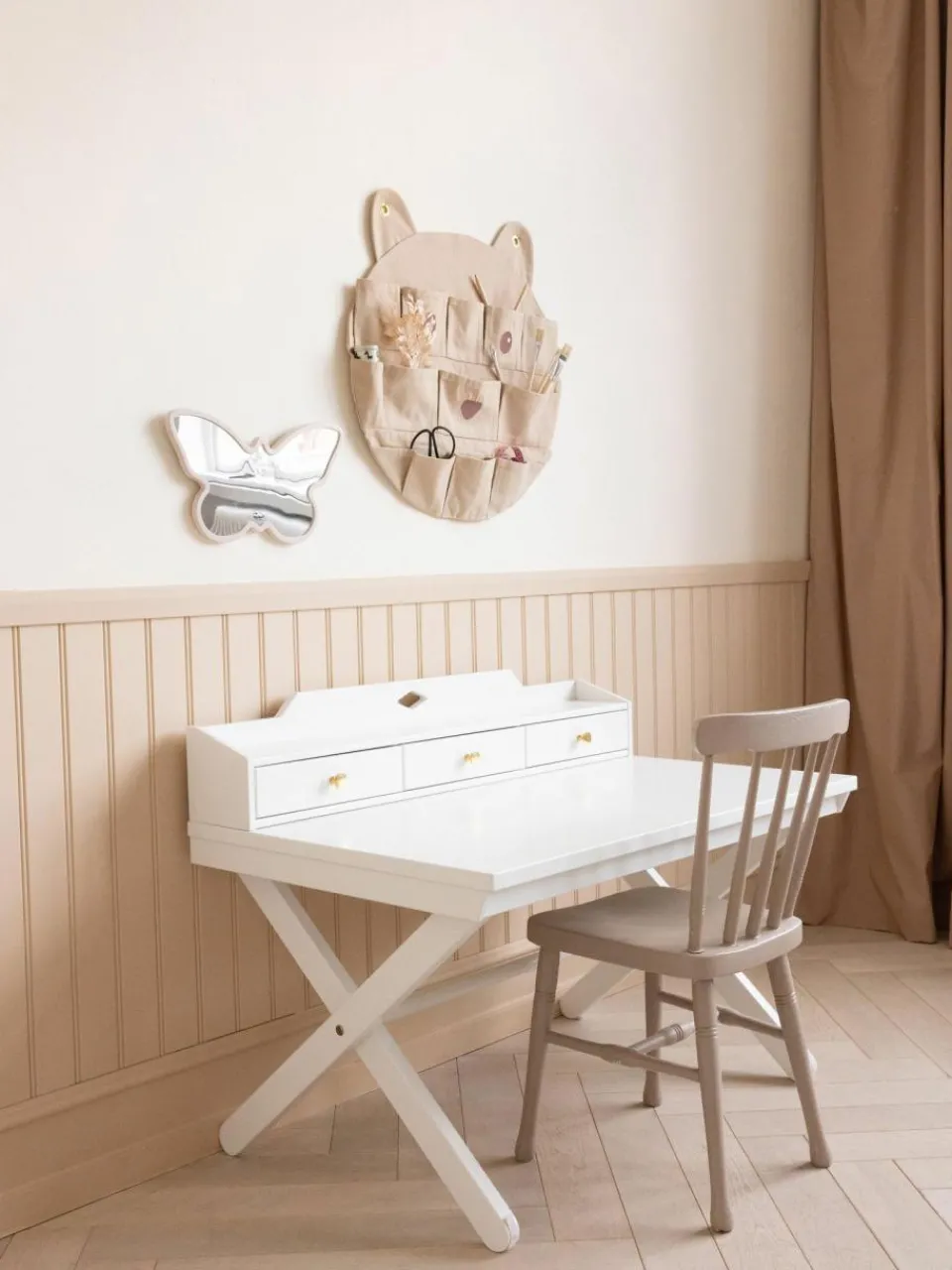 Kinder Cam Cam Copenhagen Handgefertigter Holz-Schreibtisch Luca, höhenverstellbar