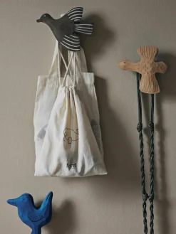 ferm LIVING Kids Handgefertigter Wandhaken Anton aus Espenholz