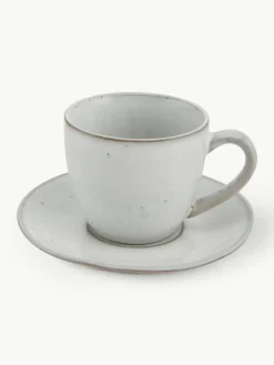 Broste Copenhagen Handgemachte Kaffeetasse Nordic Sand mit Untertasse