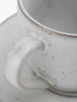Broste Copenhagen Handgemachte Kaffeetasse Nordic Sand mit Untertasse