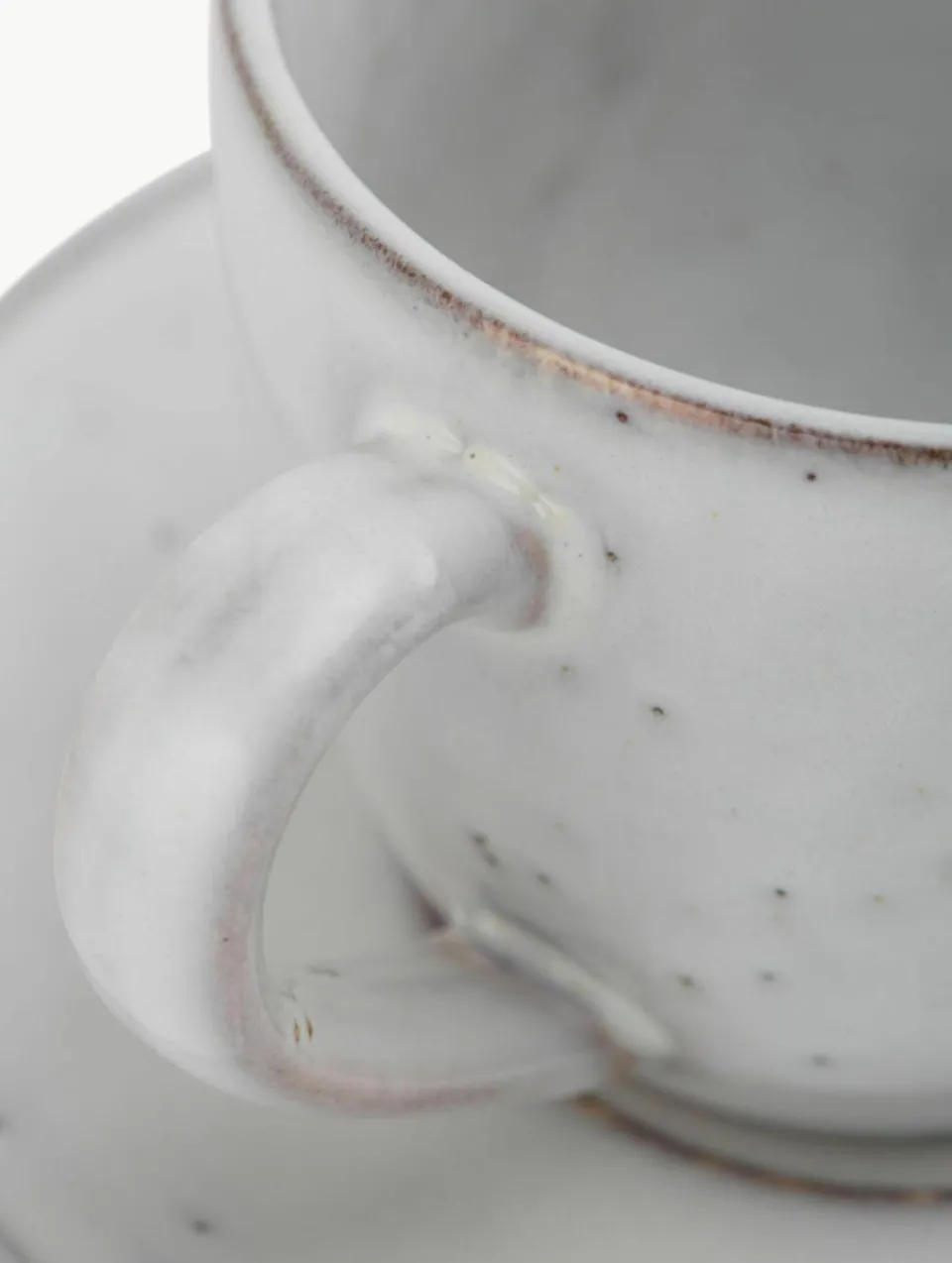 Broste Copenhagen Handgemachte Kaffeetasse Nordic Sand mit Untertasse
