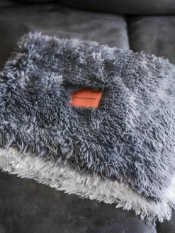 Wahre Tierliebe Haustierdecke Fluffy aus Teddy, in verschiedenen Größen