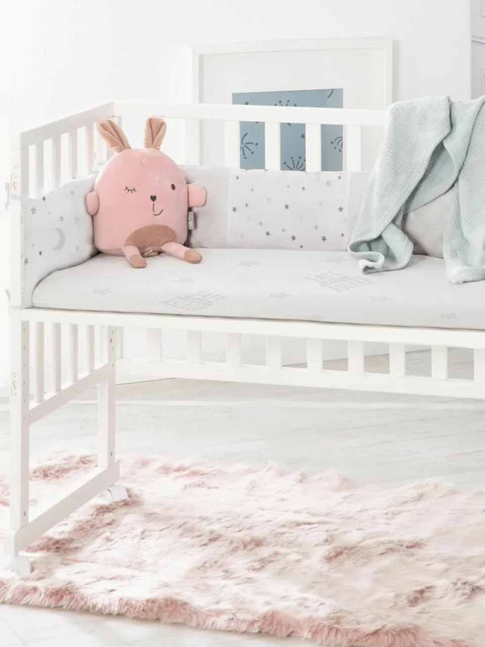 Kinder Westwing Höhenverstellbares Beistell-Babybett Sternenzauber mit Rollen, 45 x 90 cm