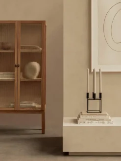 Audo Copenhagen Highboard Curiosity aus Eichenholz