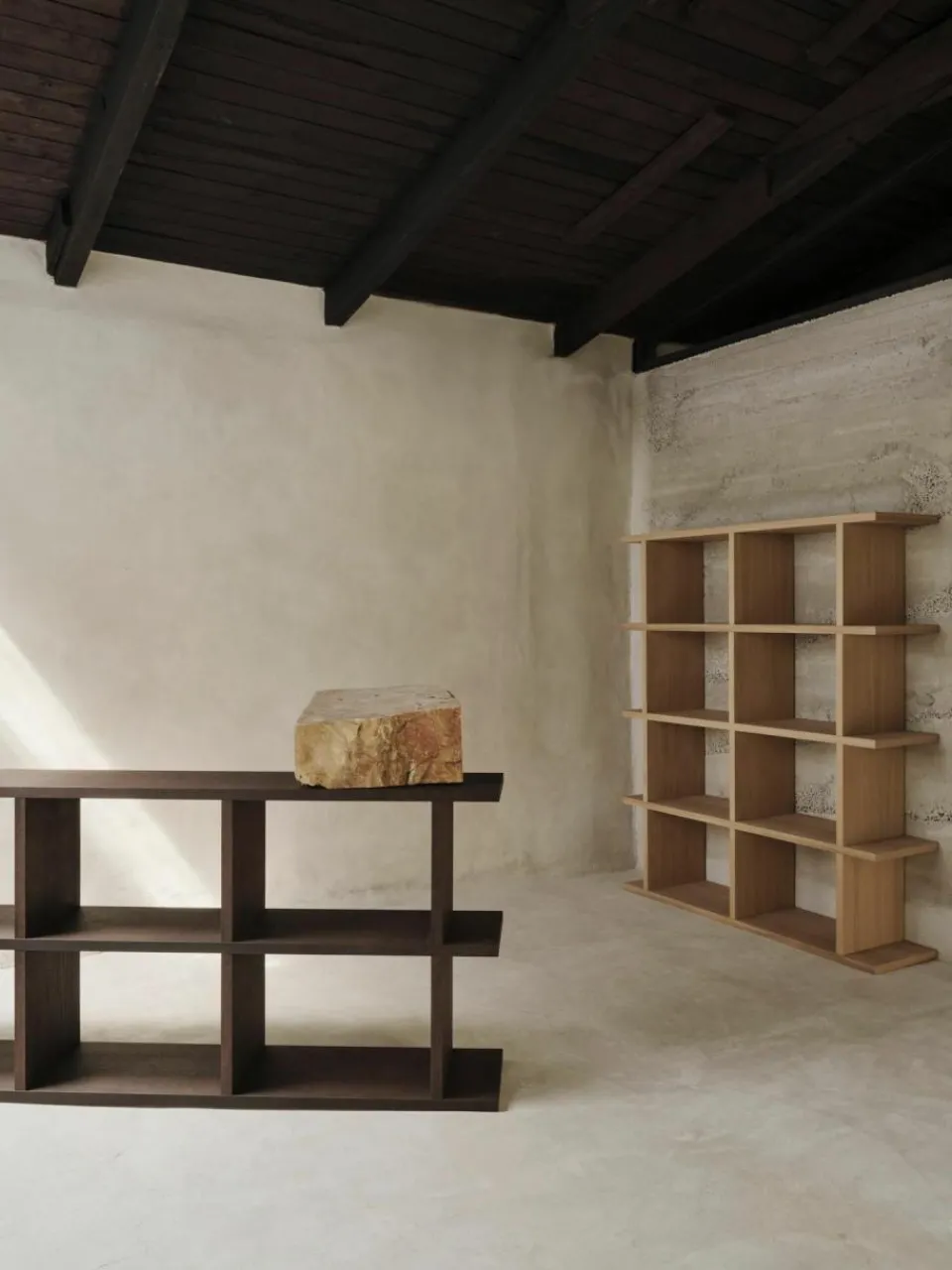 ferm LIVING Holz-Regal Kona