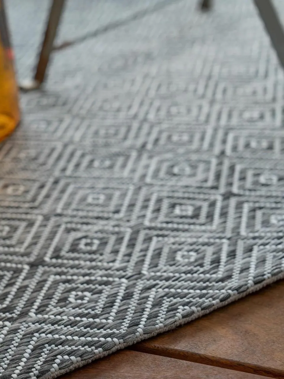 Westwing In- & Outdoor Teppich Nordic mit grafischem Muster