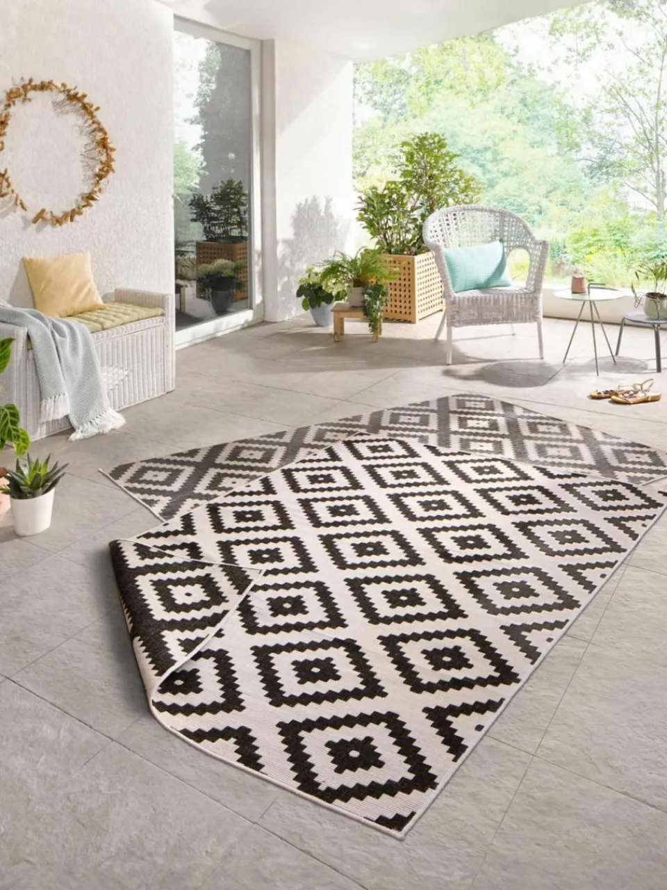 Westwing In- und Outdoor-Wendeteppich Malta