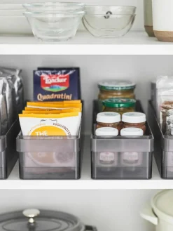 Yamazaki Kühlschrank-Organizer Tower mit Trennwänden