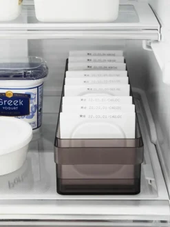 Yamazaki Kühlschrank-Organizer Tower mit Trennwänden