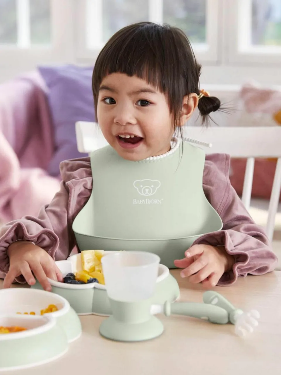 Kinder BabyBjörn Kindergeschirr Bliss mit Lätzchen, 8er-Set