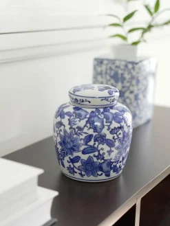 Westwing Kleine Deckelvase Annabelle aus Porzellan, H 13 cm