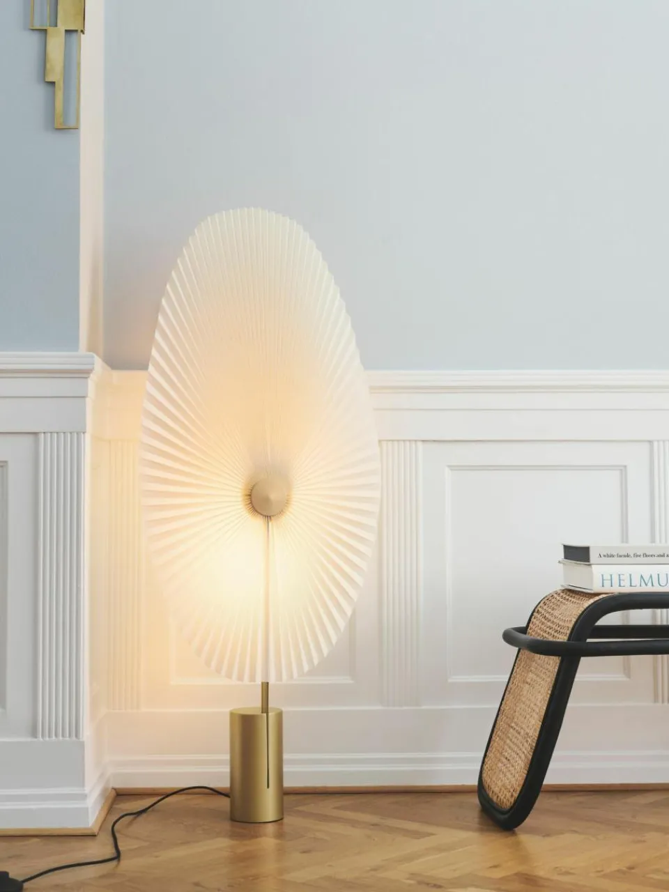 Gejst Kleine dimmbare LED-Stehlampe Liris
