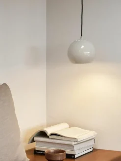 Frandsen Kleine Kugel-Pendelleuchte Ball