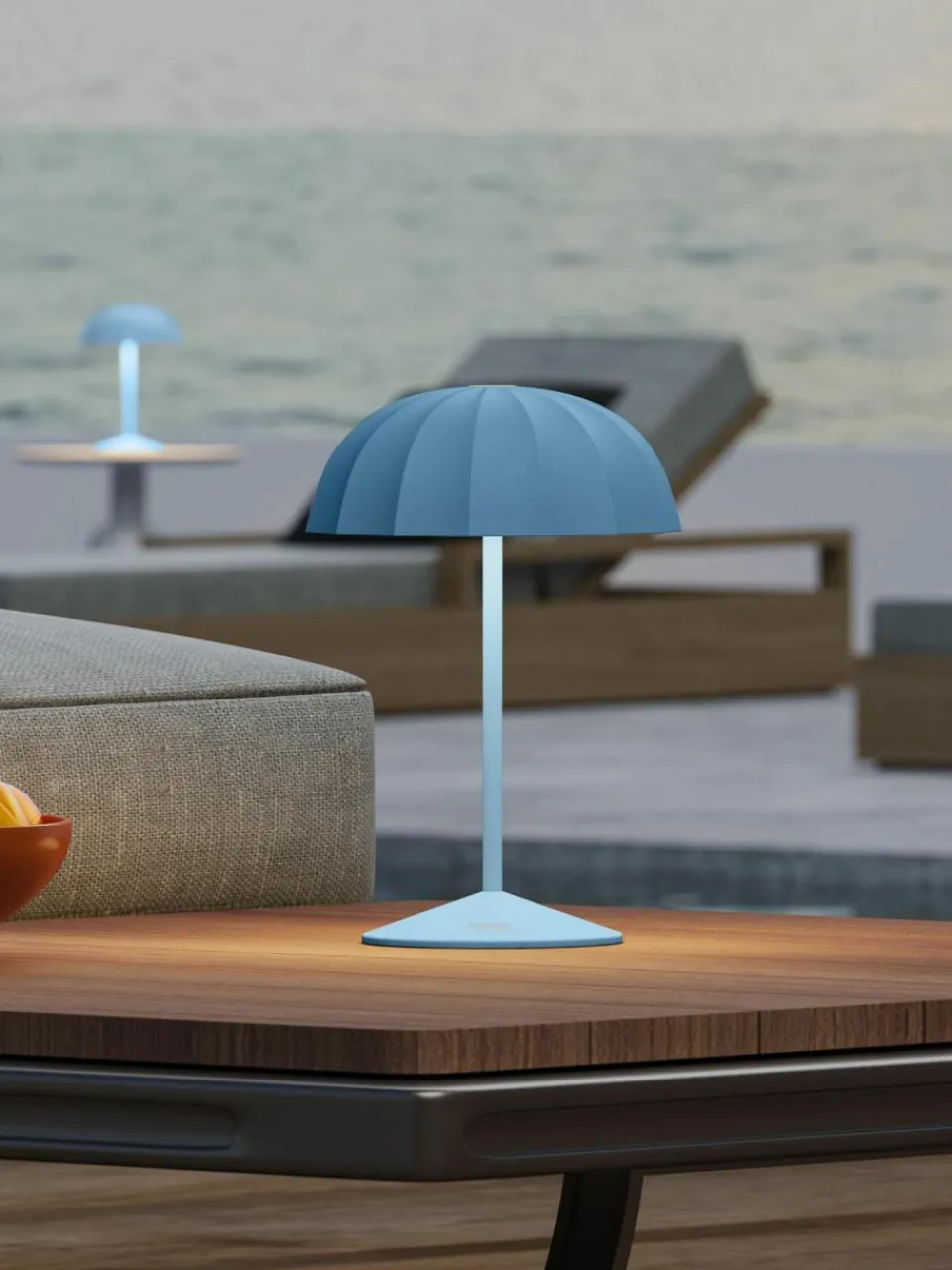 Sompex Kleine mobile LED-Außentischlampe Ombrellino, dimmbar