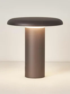 Artemide Kleine mobile LED-Tischlampe Takku, dimmbar