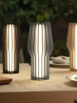 Eva Solo Kleine mobile LED-Tischlampe Radiant, dimmbar